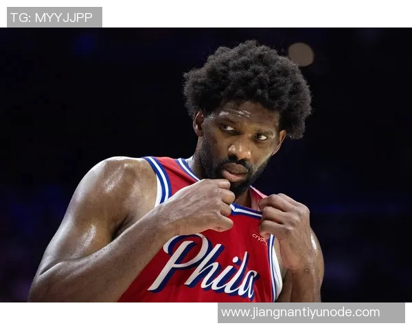 乔治和恩比德积极参与训练昨日赛后状态良好令人振奋 乔治和恩比德积极参与训练昨日赛后状态良好令人振奋