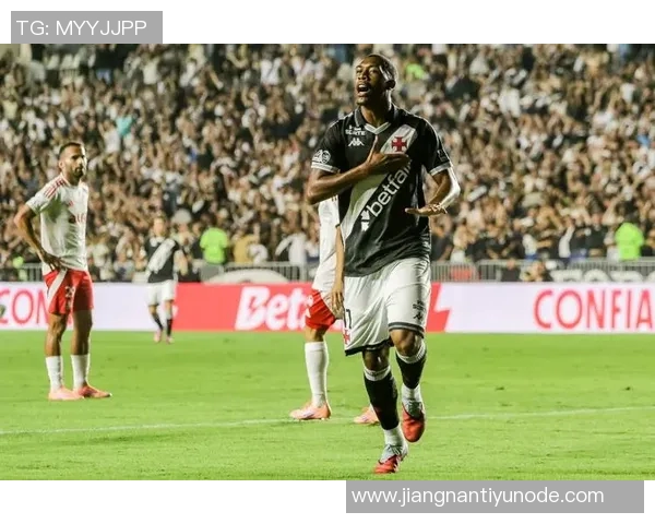 米兰关注19岁边锋拉扬本赛季巴甲已打入11球 米兰关注19岁边锋拉扬本赛季巴甲已打入11球