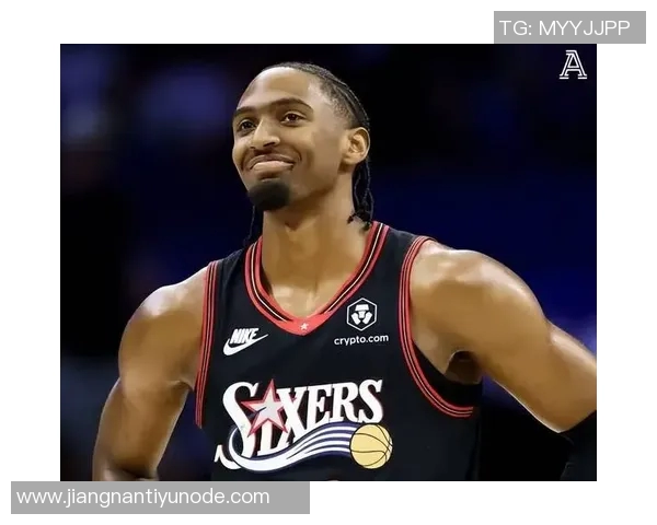 埃奇库姆关键补篮助球队逆转8中4贡献10分6板5助3断表现抢眼 埃奇库姆关键补篮助球队逆转8中4贡献10分6板5助3断表现抢眼