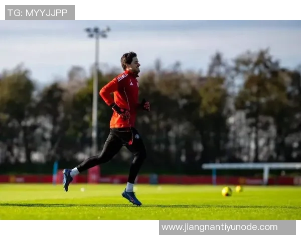 凌晨1点的坚持曼联门将拉门斯被曝加练锻炼不懈怠