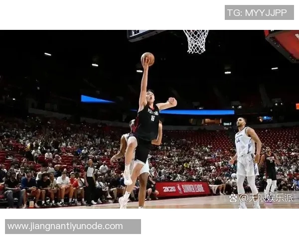 杨瀚森展现现代中锋特质质疑者不值一提 杨瀚森展现现代中锋特质质疑者不值一提