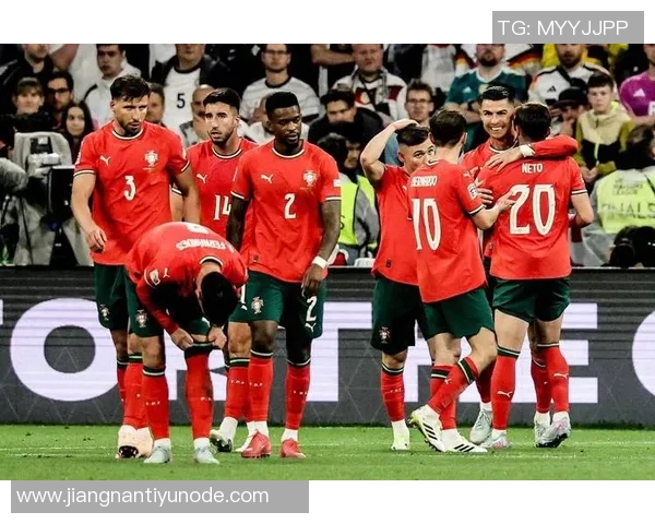 葡萄牙对阵爱尔兰首发阵容揭晓C罗维蒂尼亚B费领衔出战